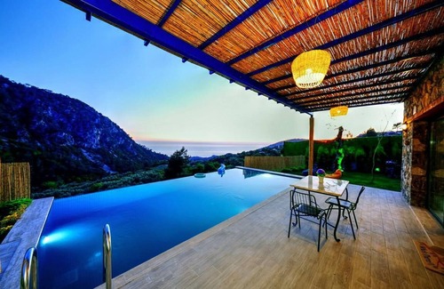 Faralya Villa | Honeymoon Villa with Private Pool