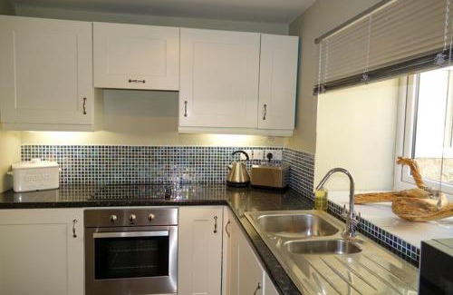 Richmond Apartment | Honeysuckle Cottage