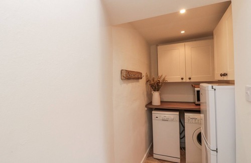 Scawton Cottage | HONEYSUCKLE COTTAGE, with open fire in Helmsley