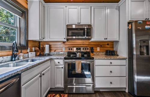 Sevierville Cabin | Honeysuckle Hill (2-Bedroom Cabin) by RedAwning