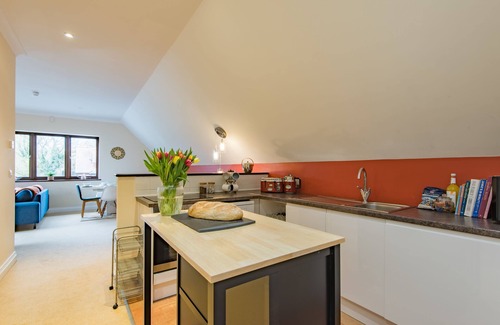 Broad Oak House | Honeywood Lodge by Bloom Stays with Indoor Pool ideal for families and children