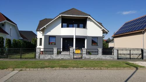 Buk Apartment | Honfoglalas Apartment