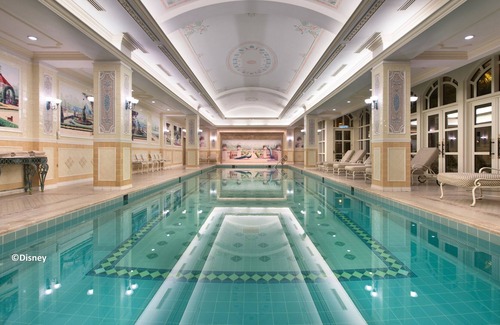 Lantau Hotel | Hong Kong Disneyland Hotel