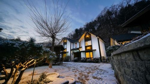 Seo House | Hongcheon Anga Inn Pension