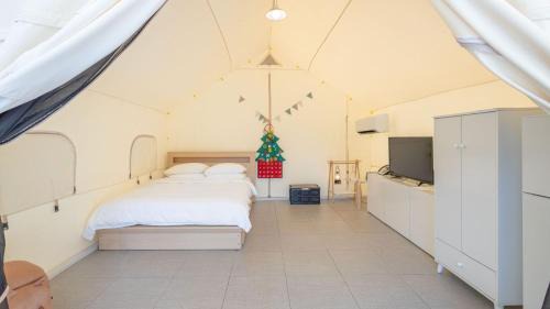 Seo House | Hongcheon toliaigeullaemping