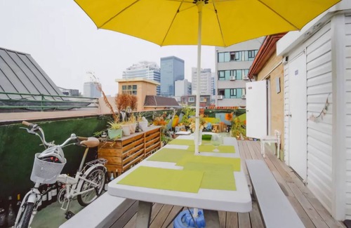 Seogyo-dong House | Hongdae ARTHOUSE 2min Metro Rooftop