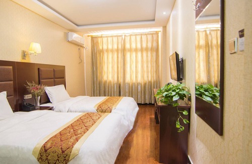 Weicheng District Hotel | Hongrui Business Hotel