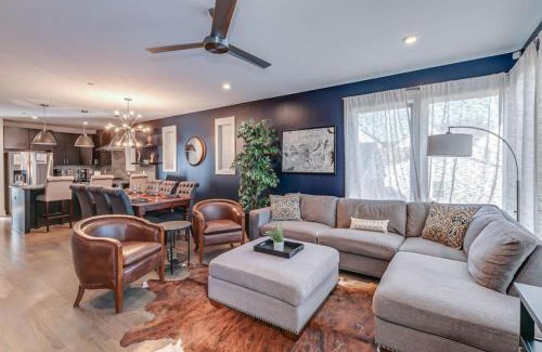 East Nashville House | Honky Tonk Game Room with Rooftop Deck