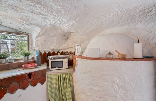 Juncalillo House | 'Honorata' with Shared Garden and Wi-Fi