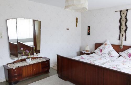 Hontheim House | Hontheim Farmhouse Retreat, cleaning included