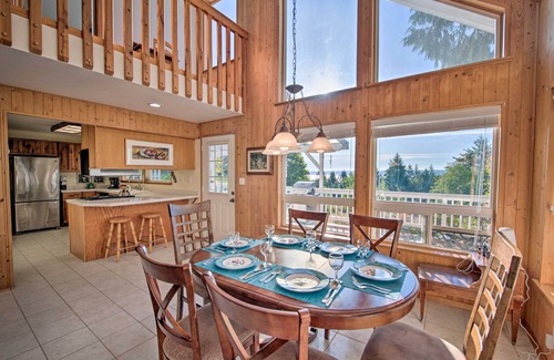 Brinnon House | Hood Canal Home w/Hot Tub - Bordering Olympic NP!