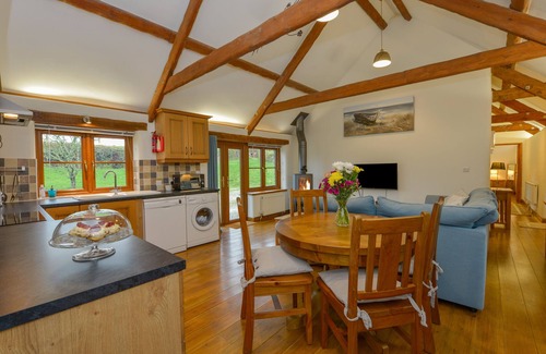 Pelynt Cottage | HOOK COTTAGE, pet friendly, with open fire in Looe