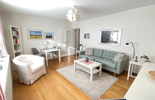 Midlum Apartment | Hook