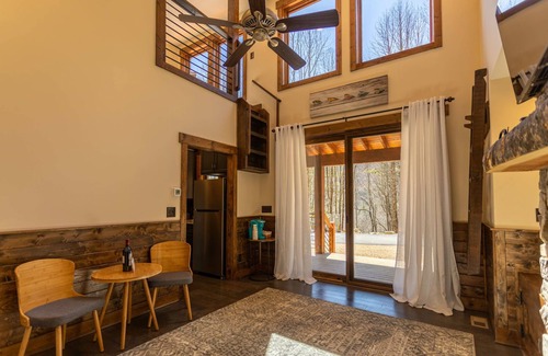 Banner Elk Cabin | Hook, Wine, and Sinker - pet friendly Fish Camp home with Eagles Nest amenities