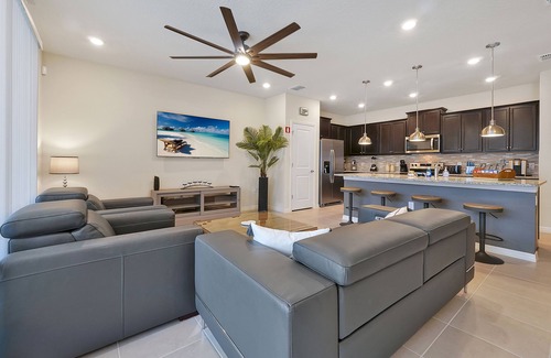 Tuscan Hills House | Hooleiia Hale 5 bedroom Townhome with Heated Pool & Grill included Near Disney
