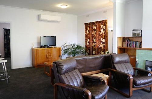 Aldgate House | Hoopers Cottage