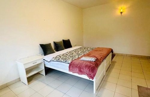 Thalayathimund Villa | Hoopoe House, Ooty
