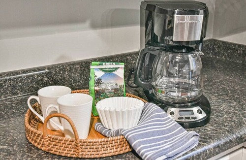 Bloomington Condo | Hoosier Haven-Walk to IU campus!