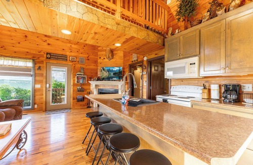 Bryant Cabin | Hoot Owl Cabin – Private Hot Tub & Outdoor Living