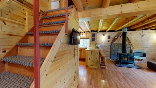 Island Park House | Hooter Hollow