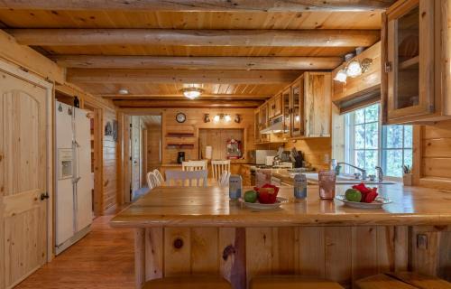 Island Park House | Hooter Hollow