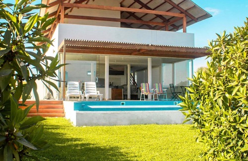 Chincha Baja Villa | HOP Mykonos en Playa y Naturaleza de Chincha
