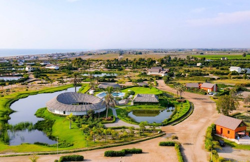 Ica House | HOP Solarena: Classic Charm with Lagoon View