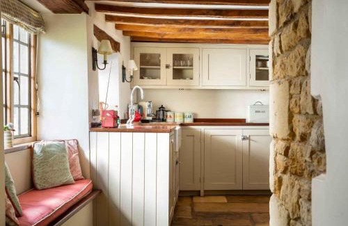 Longborough House | Hope Cottage