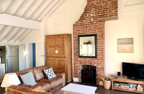 Hope-Cove House | Hope Cove, sleeps 2-9, glorious sea views, pet friendly