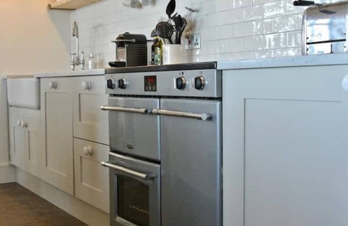 Hope-Cove House | Hope Cove, sleeps 2-9, glorious sea views, pet friendly