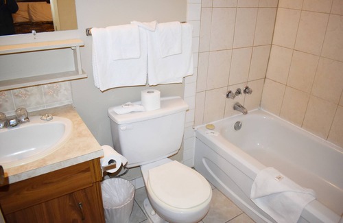 Hope Hotel | Hope Inn and Suites