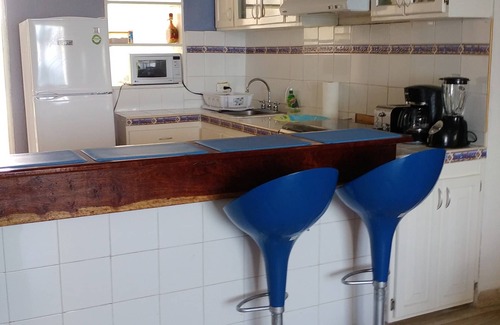 Zona Hotelera Condo | Hopelchen Beach GetAway, Sail IslaMujeres Bay Monthly/Weekly Rates