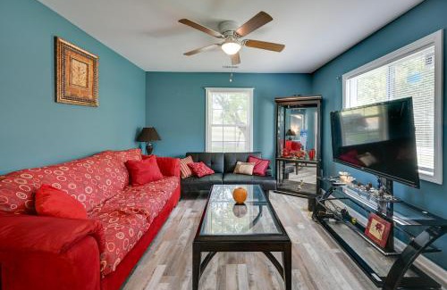 Hopkinsville House | Hopkinsville Home Near Parks and Museums!