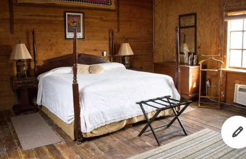 Clarksdale Other | Hopson Loft- Hopson Plantations unique Lodging
