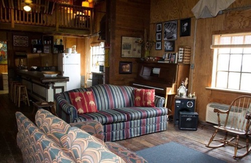Clarksdale Cabin | Hopson Loft