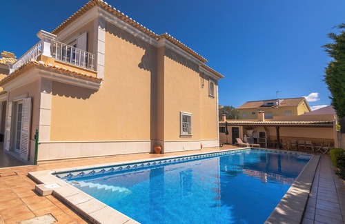 Ericeira Villa | Hopstays - Ericeira Vila Martinho