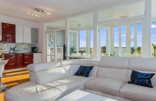 Jyvaskyla House | Horisontti penthouse by Interhome