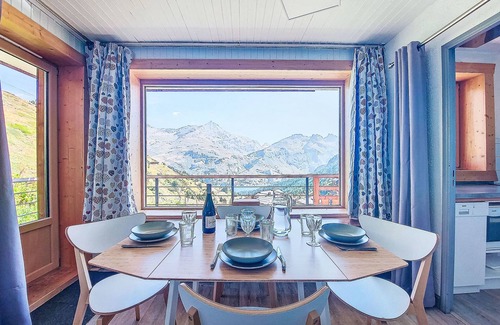 Les Almes Apartment | Horizon 2000 (Le Lac) by Interhome