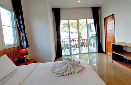 Nuea Khlong Hotel | Horizon Beach Resort Koh Jum