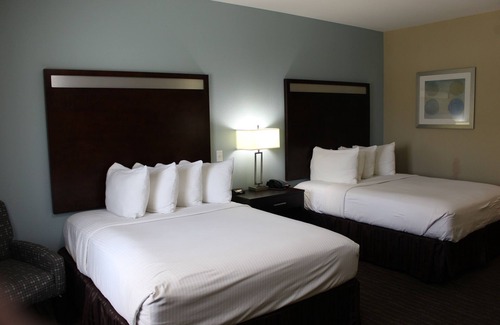 Pearsall Hotel | Horizon Inn & Suites - Pearsall