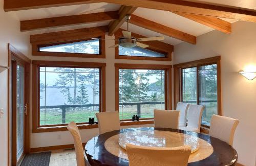 Lopez Island House | Horizon's End
