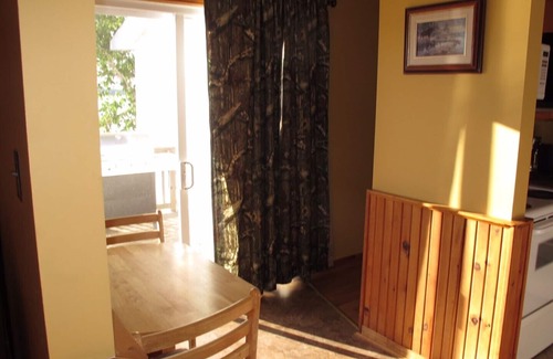Ryerson Cottage | Horn Lake Cottage (4 season, Lakefront), Burk's Falls