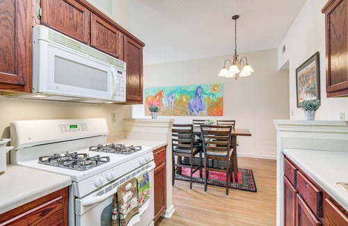 Horn Lake House | Horn Lake Townhome: 14 Mi to Downtown Memphis!