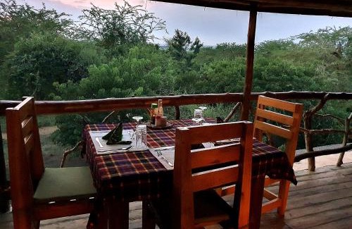 Pakwach Cabin | Hornbill Bush Lodge
