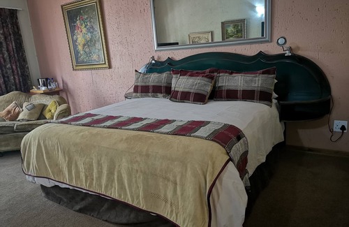 Magaliesberg Bed & Breakfast | Hornbill Lodge