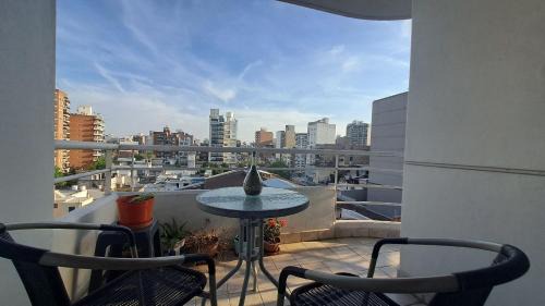 Centro Apartment | Hornera San Juan - Luminoso Apartamento con Balcón