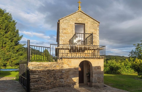 Coristanco House | Horreo Lar San Adrián Typical Galician lodging, for a couple