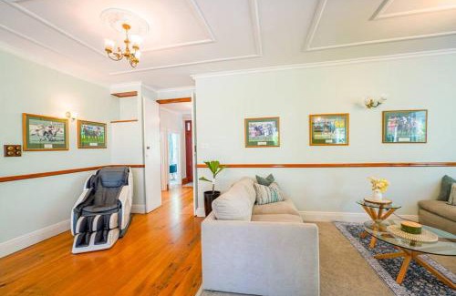 Dairy Flat House | Horse Club Retreat 3 Bedrooms
