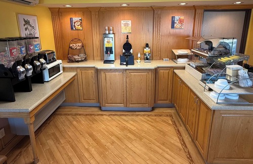 McCook Hotel | Horse Creek Inn