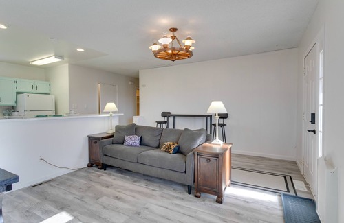 Aurora Apartment | Horse Farm Apartment w/Balcony in Aurora!